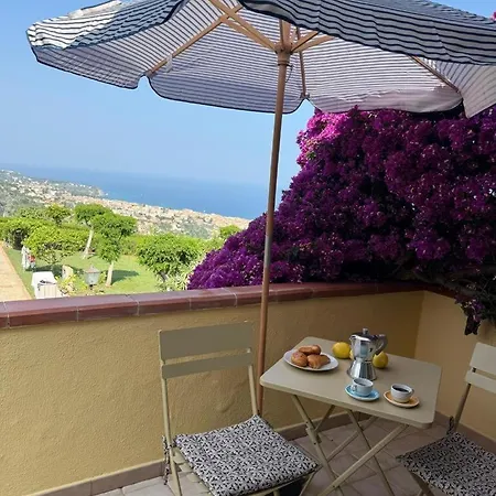 On Hill 2 Appartement Parghelia
