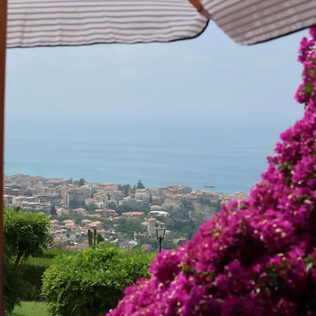 On Hill 2 アパート